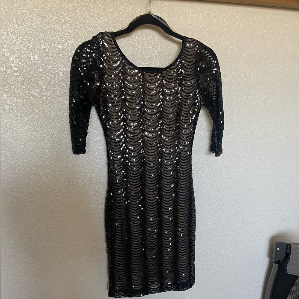 Dainty Hooligan- Mastro Scallop Sequin LBD - Small